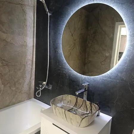 новобуд автовокзал стрийська арена King Cross Львов